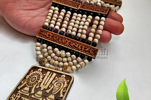 How to wear tulsi mala and which mantra should be spoken